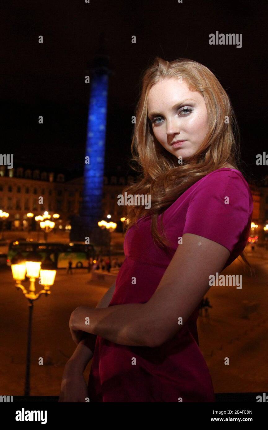 Lily Cole nimmt am 1. Oktober 2009 an der Montblanc Paris Flagship Boutique Launch - Inauguration Cocktail Party in Paris, Frankreich, Teil. Foto von Olivier Vigerie/ABACAPRESS.COM Stockfoto