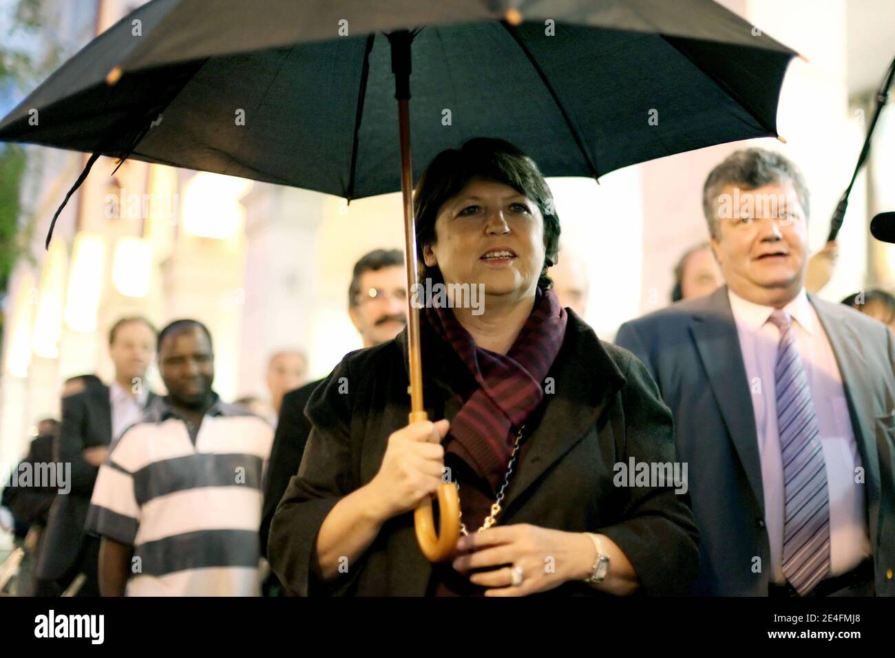 La 1ere secretaire du Parti Socialiste Martine Aubry est venue a Poissy pour porte son soutien a Frederik Bernard candidat socialiste a l election legislative partielle dans la 12eme circonscription des Yvelines, France, le 6 octobre 2009. Foto Stephane Lemouton/ABACAPRESS.COM Stockfoto