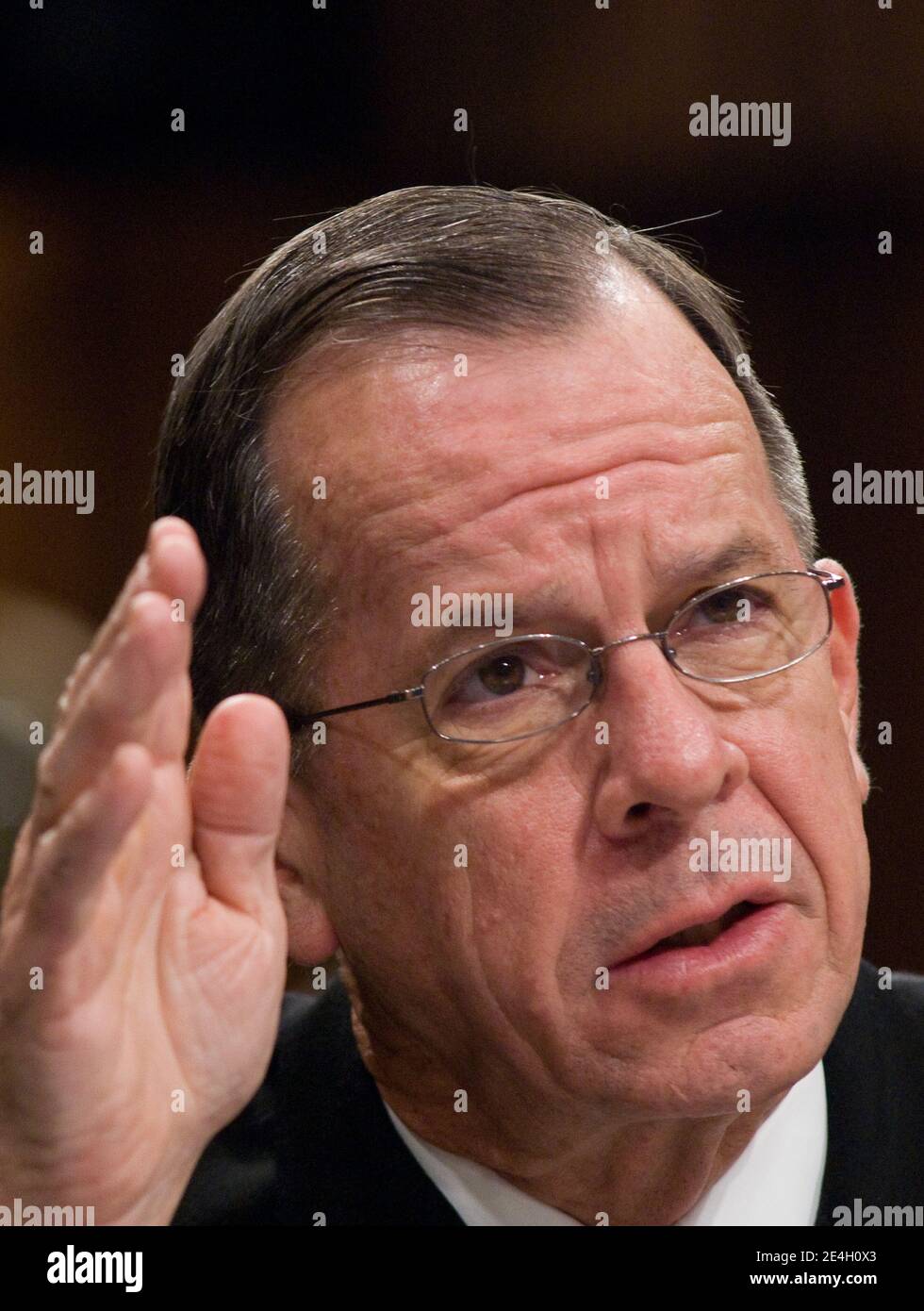 Admiral Mike Mullen, Vorsitzender des Joint Chief of Staff, bezeugte am 3. Dezember 2009 bei einer Anhörung über die Lage in Afghanistan auf dem Capitol Hill in Washington DC, USA. Foto von Kris Connor/ABACAPRESS.COM Stockfoto