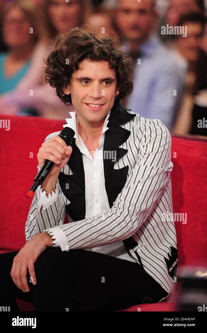 Mika lors de l'enregistrement de l'Emission Vivement Dimanche a Paris, France, le 4 novembre 2009. Foto Max Colin/ABACAPRESS.COM Stockfoto