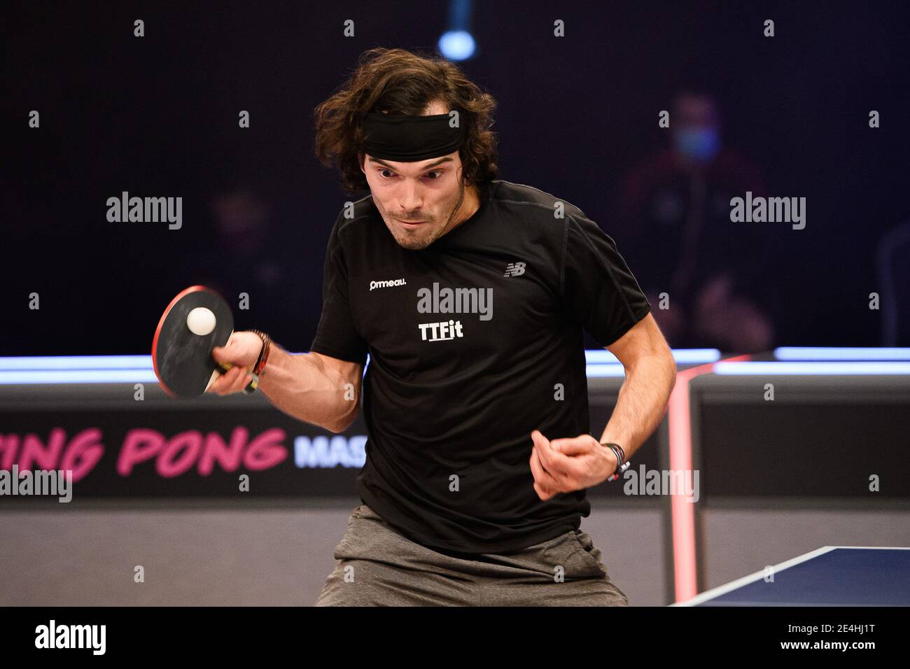 COVENTRY, GROSSBRITANNIEN. Januar 2021. Paul McCreery (NI) gegen Marc Duran (ESP) während der 2021 World Ping Pong Masters in der Ricoh Arena am Samstag, 23. Januar 2021 in COVENTRY, ENGLAND. Kredit: Taka G Wu/Alamy Live Nachrichten Stockfoto