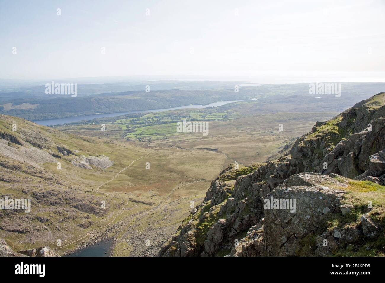 Goat's Water und Coniston Water vom Gipfel des Dow Crag Coniston The Lake District Cumbria England Stockfoto