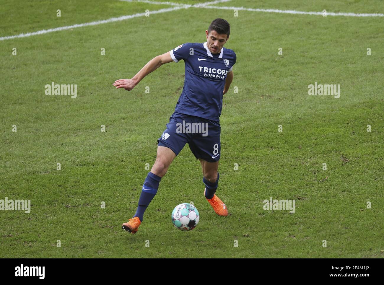 Sandhausen, Deutschland. 24. Jan, 2021. firo: 24.01.2021 Fußball: Fußball: 2. Bundesliga Saison 2020/21 SV Sandhausen - VfL Bochum, Anthony Losilla, Einzelaktion Quelle: dpa/Alamy Live News Stockfoto