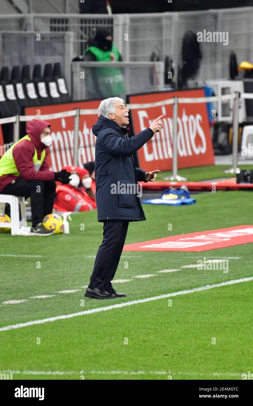 Mailand, Italien. Januar 2021. Cheftrainer Gian Piero Gasperini von Atalanta gesehen in der Serie EIN Spiel zwischen AC Mailand und Atalanta in San Siro in Mailand. (Foto Kredit: Gonzales Foto/Alamy Live News Stockfoto