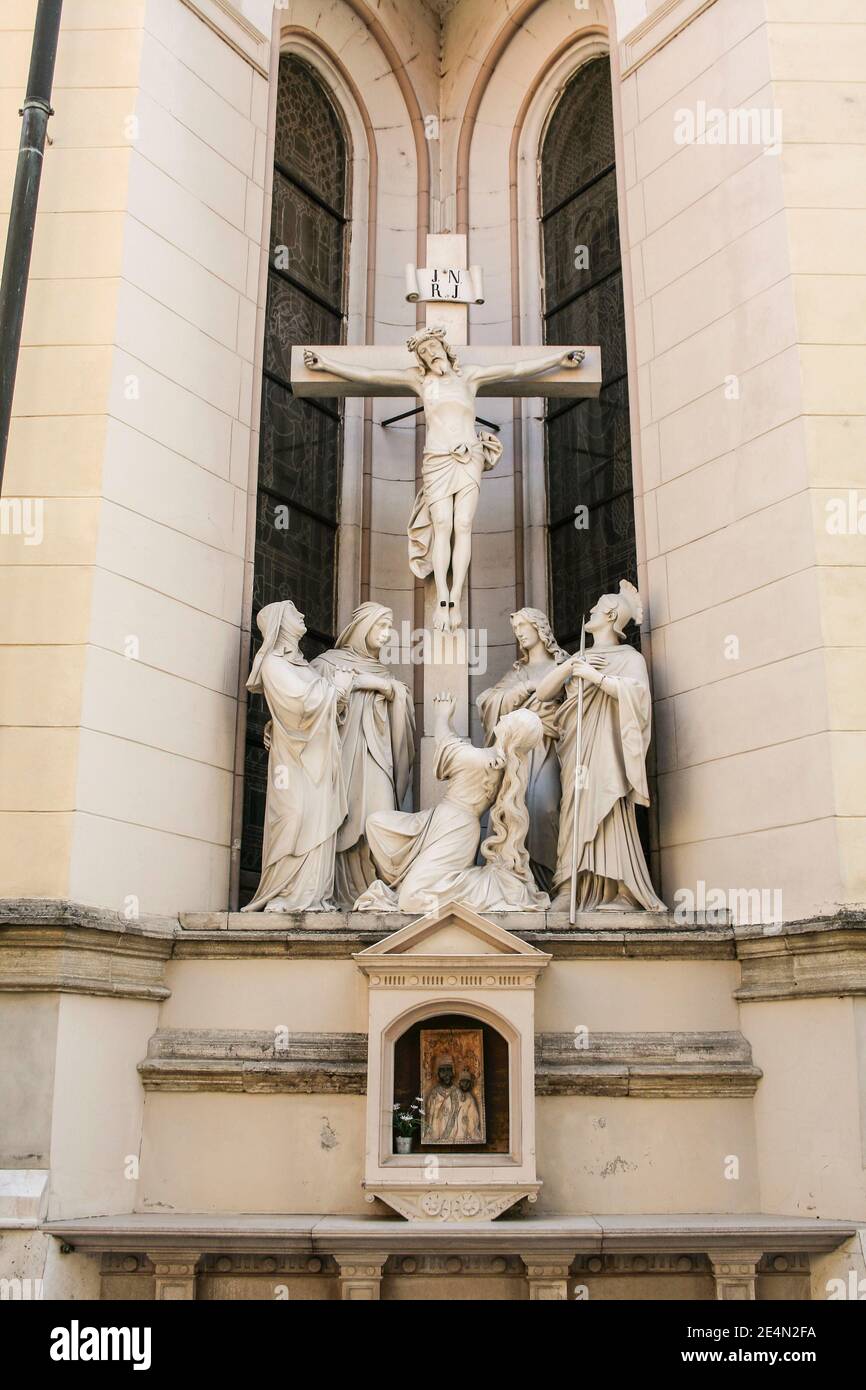 Das Heiligtum von Marija Bistrica, Kroatien, Europa. Marija Bistrica ist die größte Wallfahrtskirche Marian von Kroatien, befindet sich im südöstlichen Teil des kroatischen Zagorje an den nördlichen Hängen des Berges über Zagreb ist etwa vierzig Kilometer von der Hauptstadt entfernt. Kreuzigung, Basilika Himmelfahrt der Jungfrau Maria. Stockfoto