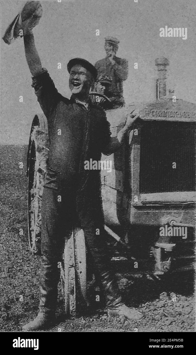 McCormick-Deering 15-30 der erste Traktorpropagandaschuss. Stockfoto