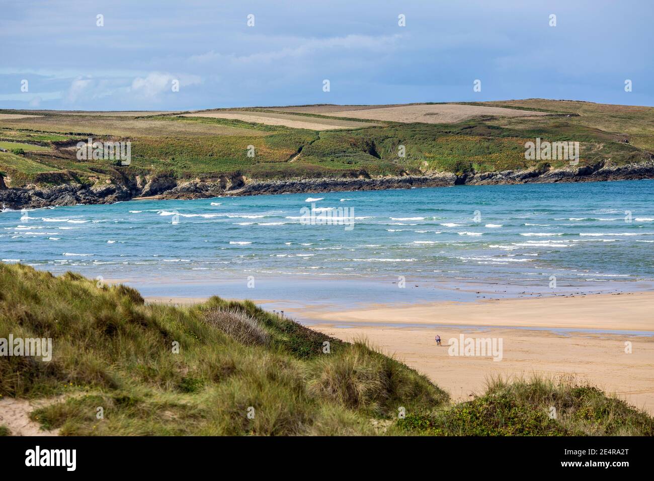 GROSSBRITANNIEN / England / Cornwall /National Trust Crantock Beach und grasbewachsene Dünen in Cornwall . Stockfoto