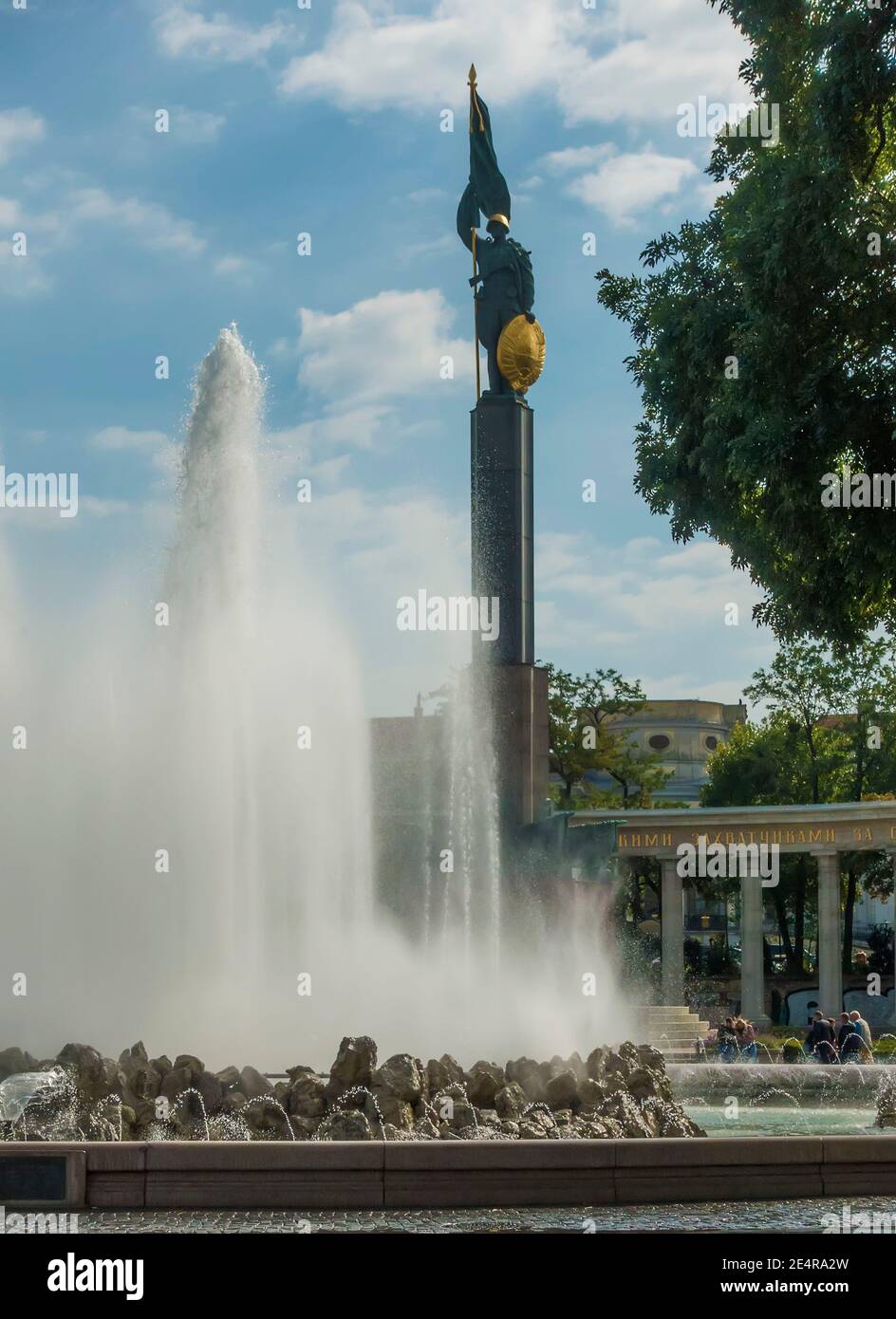Heldendenkmal der Roten Armee oder Heldendenkmal der Roten Armee, Sowjetisches Kriegsdenkmal, Schwarzenbergplatz, Wien, Österreich Stockfoto