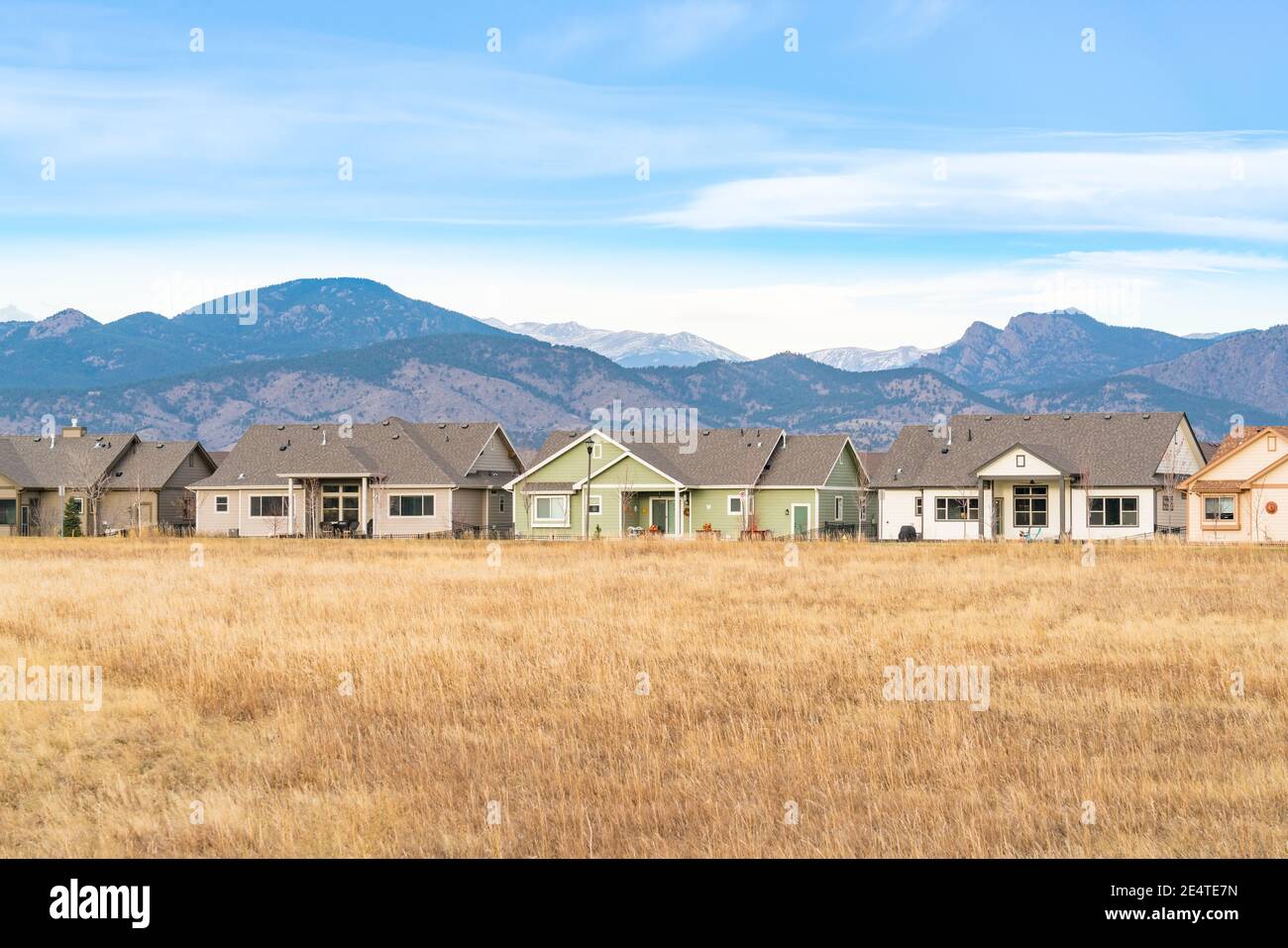 Loveland, CO - 18. November 2020: Häuser in der Gemeinde Dakota Glen in Loveland Colorado Stockfoto