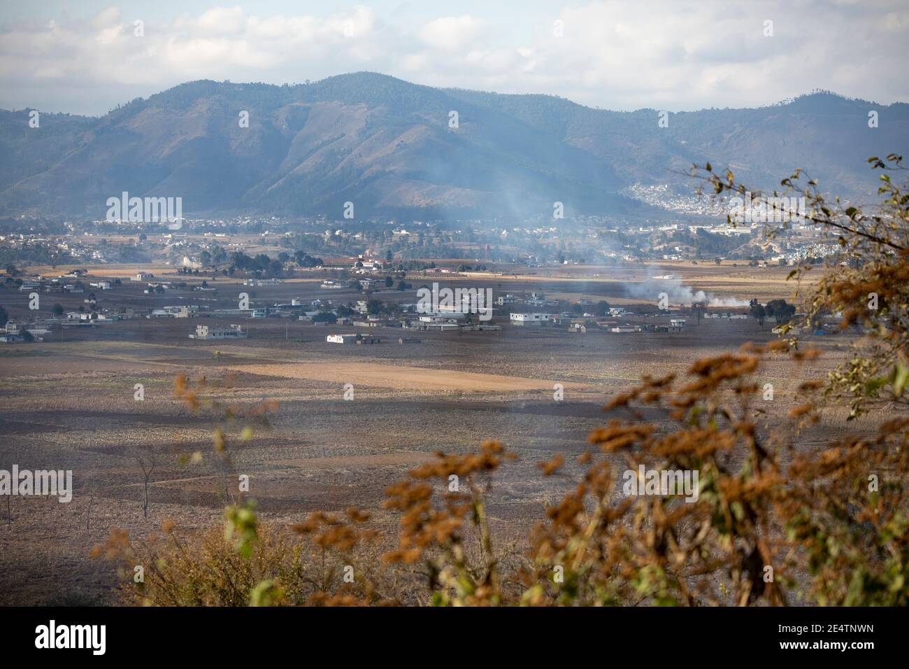 Dorflandschaft mit Bergen in Cantel, Guatemala, Mittelamerika. Stockfoto
