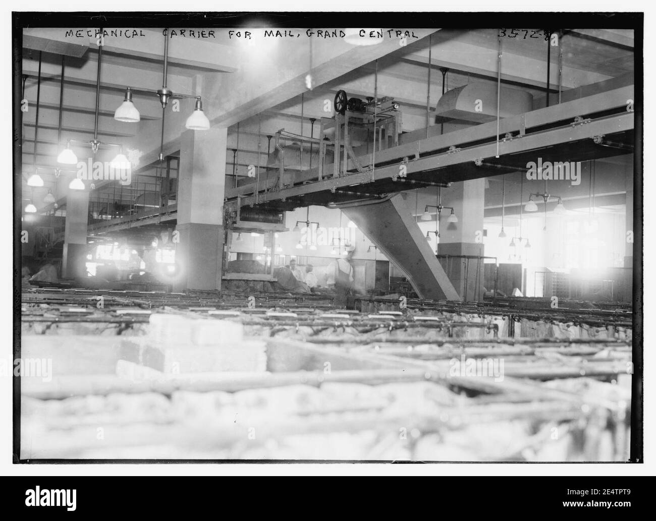 Mechanischen Träger für Mail, Grand Central Stockfoto