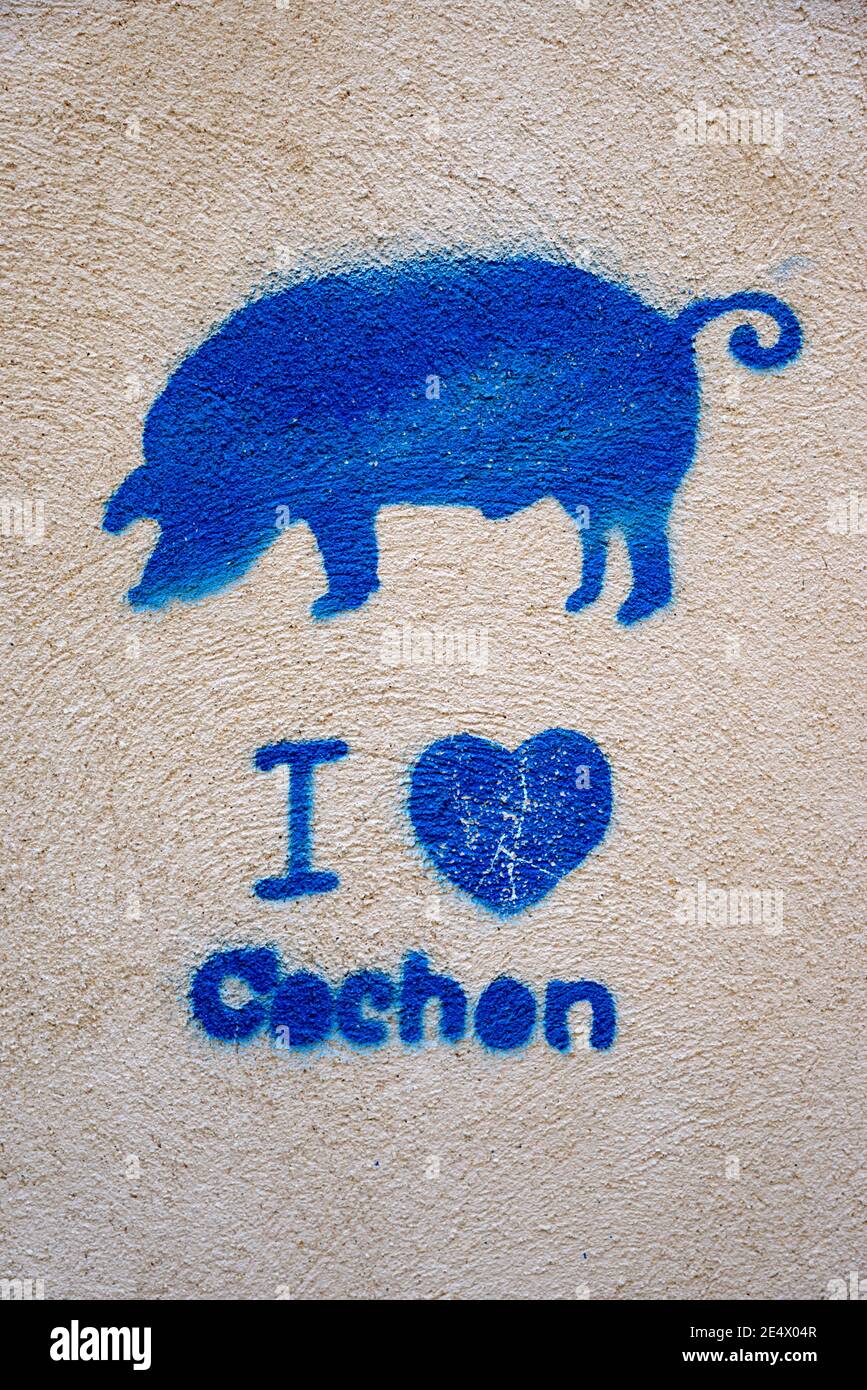 I Love Pigs & Ham Cut-out Silhouette Graffiti als Islamophobie Oder Anti-Islamische Sentiment an der Wand in Marseille Frankreich gemalt Stockfoto