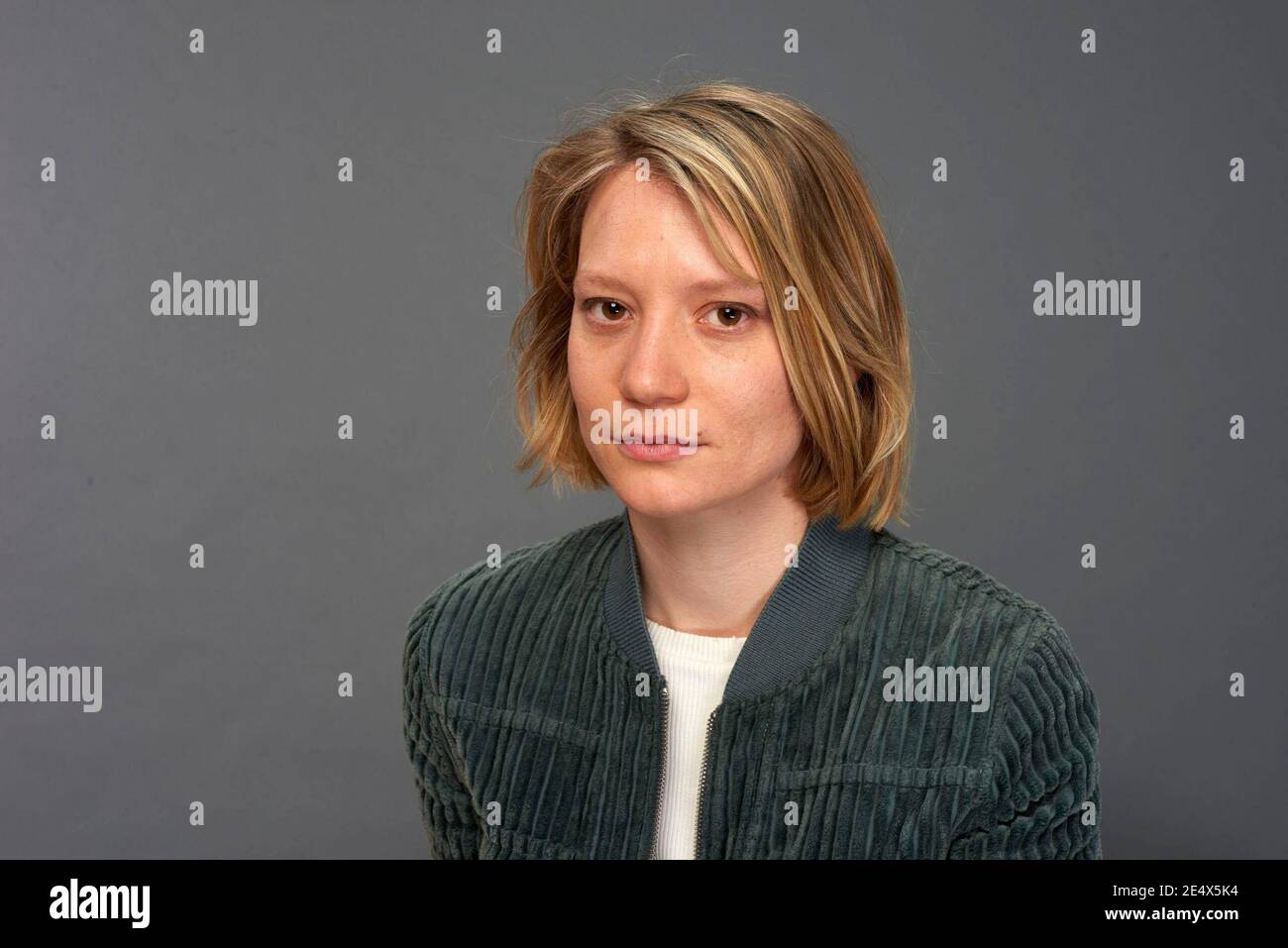 MIA WASIKOWSKA in BLACKBIRD (2019) -Originaltitel: LA DECISIÓN-, Regie Roger MICHELL. Kredit: Eclectic Pictures / Millennium Media / SF Studios / Album Stockfoto