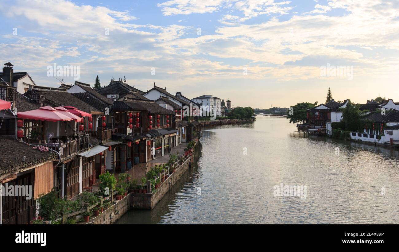 Großer Kanal in Zhujiajiao Wasserstadt in China Stockfoto