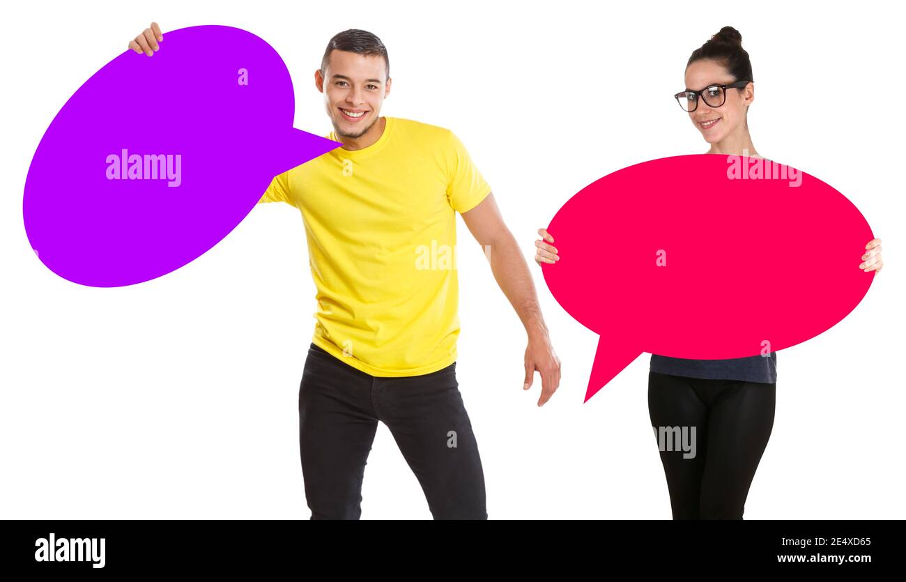 Junge Leute halten leere Sprechblasen mit Copyspace-Kopierraum Isoliert auf weißem Hintergrund Stockfoto Junge Leute halten leere Sprechblasen mit Copyspace-Kopierraum Isoliert auf weißem Hintergrund Stockfoto