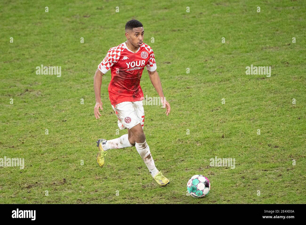 Leandro Barreiro MARTINS (MZ) im Einsatz mit Ball; Fußball 1. Bundesliga, 18. Spieltag, FSV FSV FSV Mainz 05 (MZ) - RB Leipzig (L) 3: 2, am 23. Januar 2021 in Mainz/Deutschland. Die DFL-Vorschriften verbieten die Verwendung von Fotos als Bildsequenzen und/oder quasi-Video weltweit Stockfoto