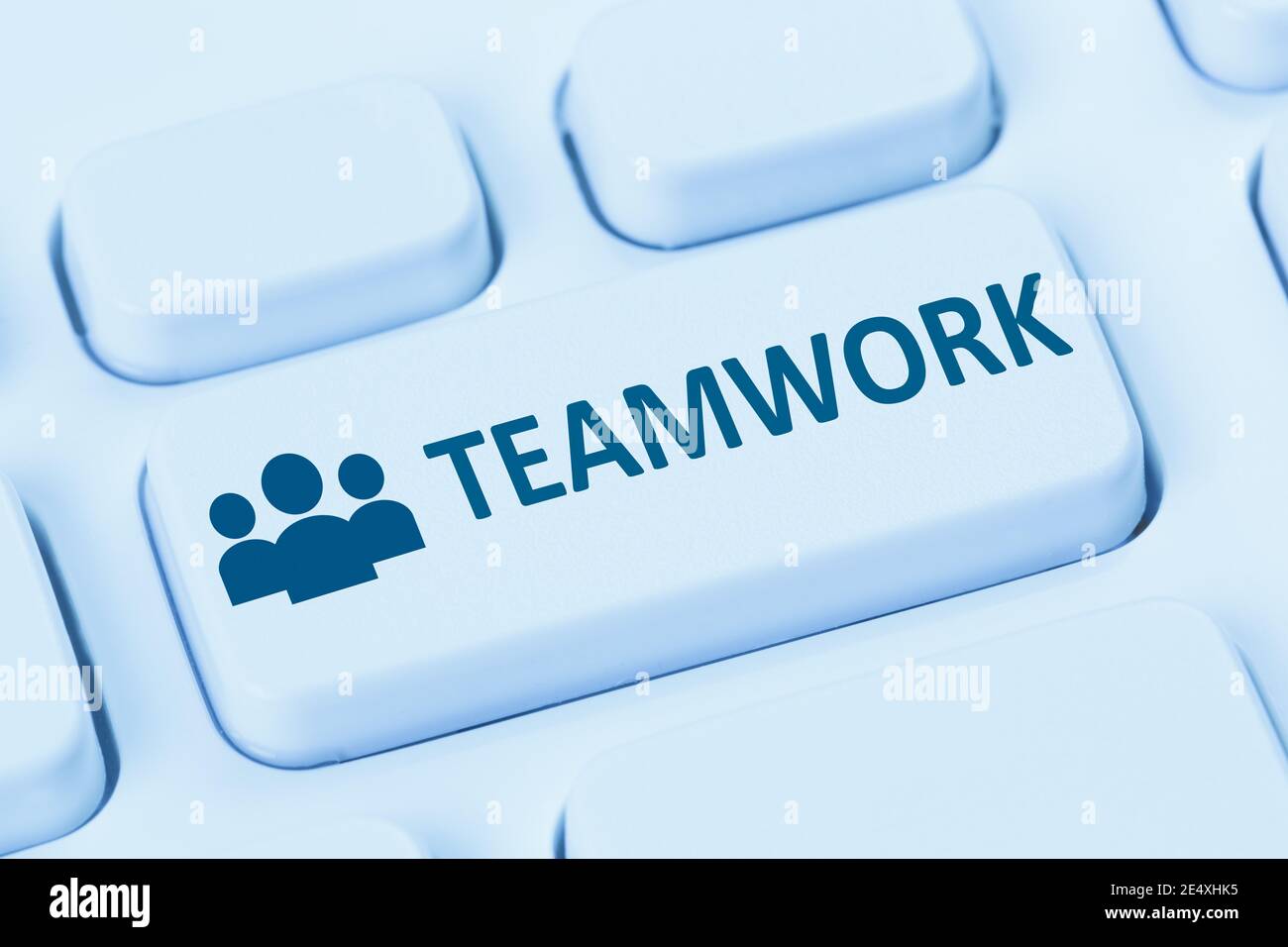 Teamarbeit Zusammenarbeit Erfolg erfolgreiche Business-Team Online-Internet-Computer Tastatur Stockfoto