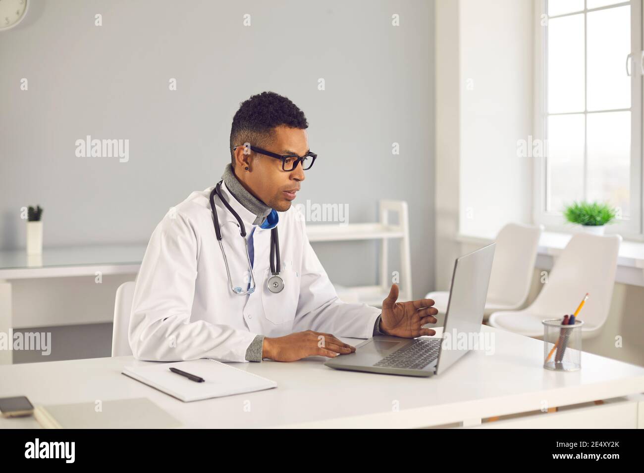 Telemedizin, Telemedizin und Online-Medicare-Konzept Stockfoto