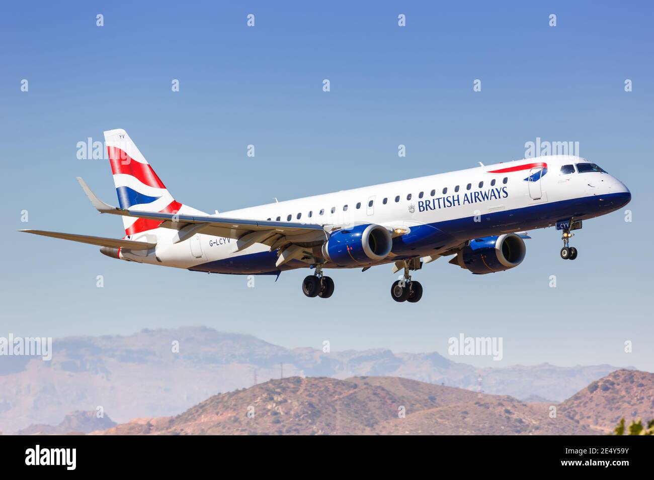 Malaga, Spanien - 28. Juli 2018: British Airways Embraer 190 Flugzeug am Flughafen Malaga (AGP) in Spanien. Stockfoto