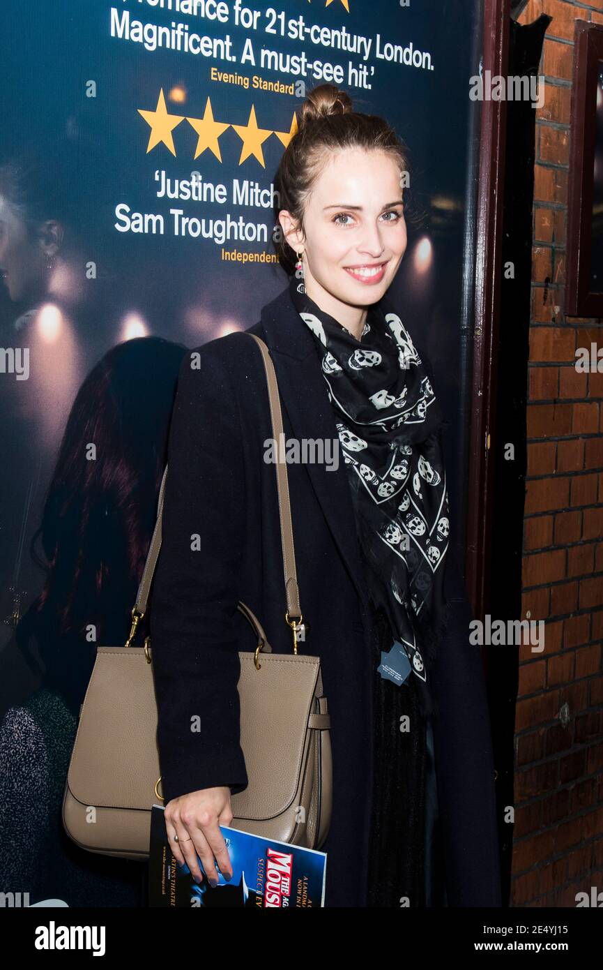 Heida Reed besucht den ersten Presseabend im Ambassadors Theatre, London. Stockfoto