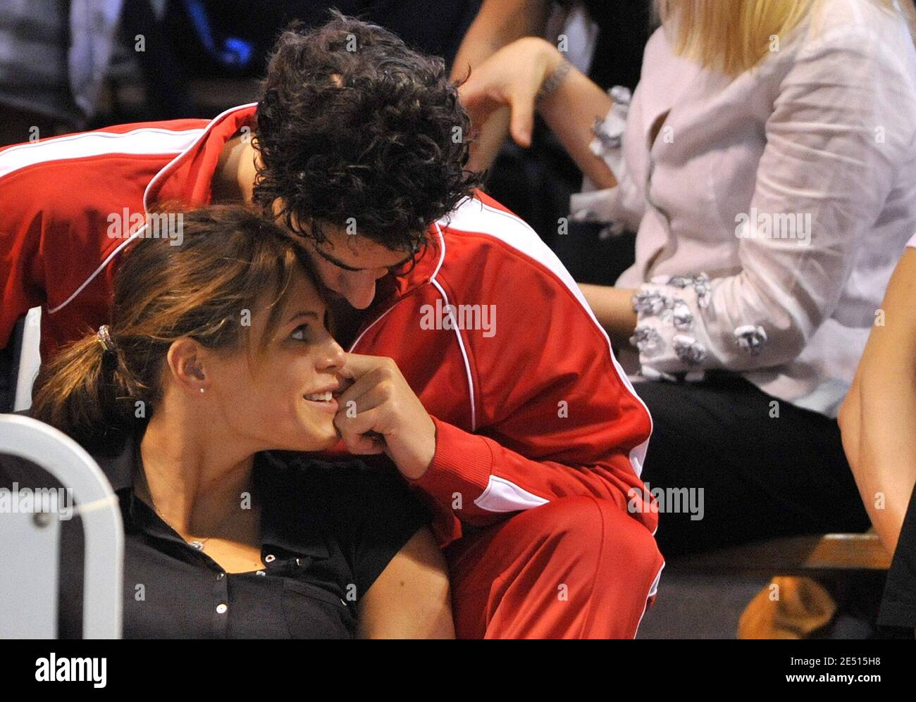 Der Franzose Laure Manaudou und sein Freund Benjamin Stasiulis nehmen am 27. April 2008 an den französischen Schwimmmeisterschaften 2008 in Dunkerque, Frankreich, Teil. Foto von Christophe Guibbaud/Cameleon/ABACAPRESS.COM Stockfoto