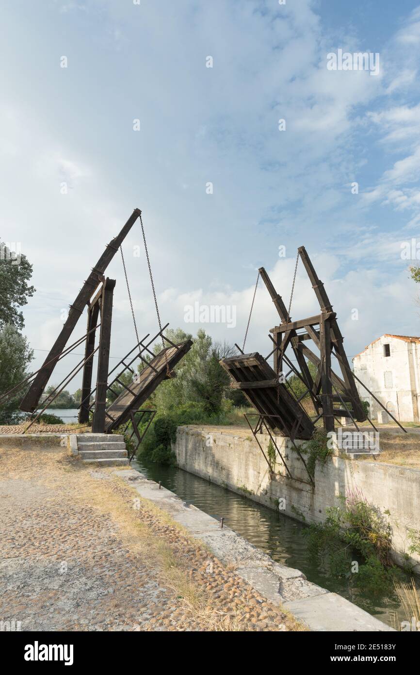 France Provence Arles Langlois Brücke, Dargestellt Von Van Gough In Zahlreichen Werken Stockfoto