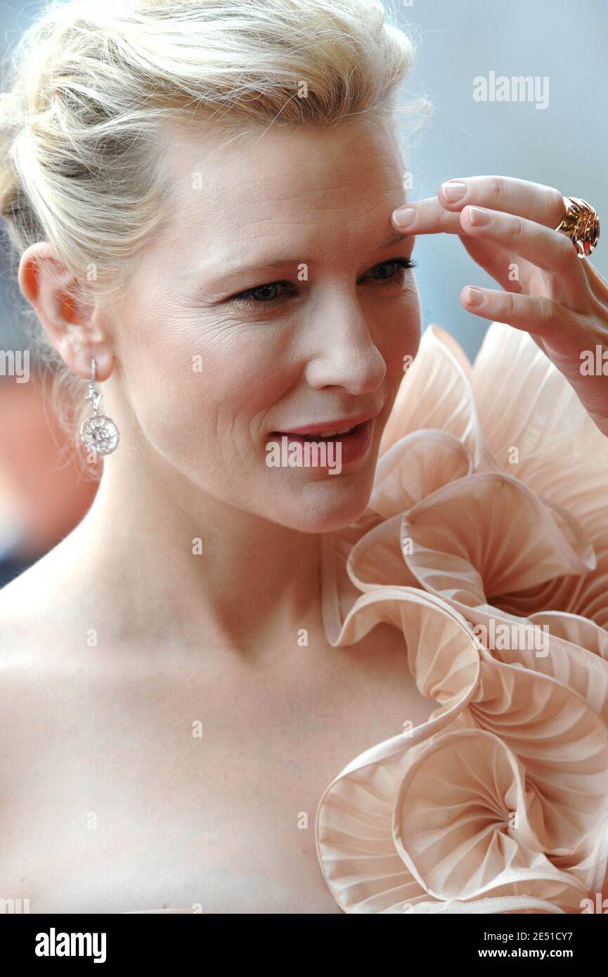 Cate Blanchett kam am 14. Mai 2008 im Palais des Festivals in Cannes, Frankreich, zur Vorführung von Fernando Meirelles' Blindheit im Wettbewerb und zur Eröffnung des 61. Filmfestivals in Cannes an. Foto von Hahn-Nebinger-Orban/ABACAPRESS.COM Stockfoto
