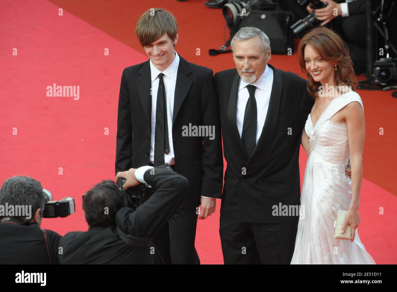 Henry Lee Hopper, Dennis Hopper und Victoria Duffy kamen am 14. Mai 2008 im Palais des Festivals in Cannes, Frankreich, zur Vorführung von Fernando Meirelles' Blindheit im Wettbewerb und zur Eröffnung der 61. Filmfestspiele von Cannes an. Foto von Hahn-Nebinger-Orban/ABACAPRESS.COM Stockfoto