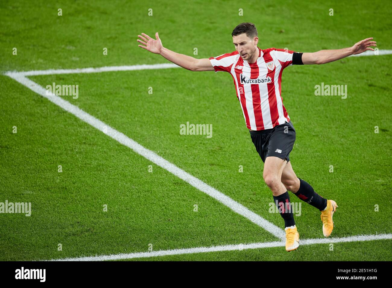 Bilbao, Spanien. Januar 2021. Oscar de Marcos von Athletic Club feiert nach dem Tor während der La Liga Spiel zwischen Athletic Club Bilbao und Getafe FC gespielt im San Mames Stadion. Kredit: Ion Alcoba/Capturasport/Alamy Live Nachrichten Gutschrift: CAPTURASPORT/Alamy Live Nachrichten Stockfoto