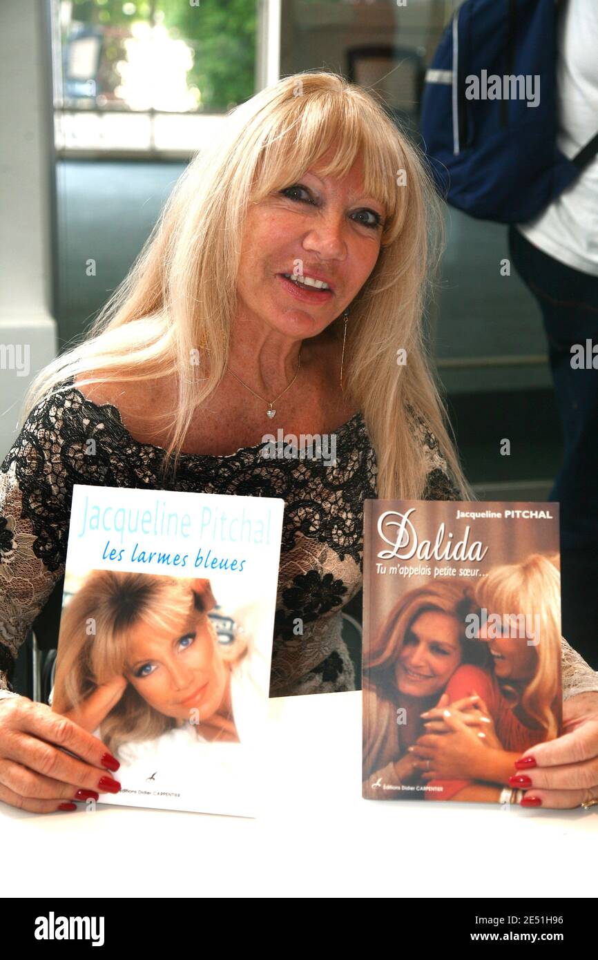 Jacqueline Pitchal besucht am 17. Mai 2008 die erste Ausgabe der Celebrities' Book Fair im Espace Pierre Cardin Paris, Frankreich. Foto von Mousse/ABACAPRESS.COM Stockfoto