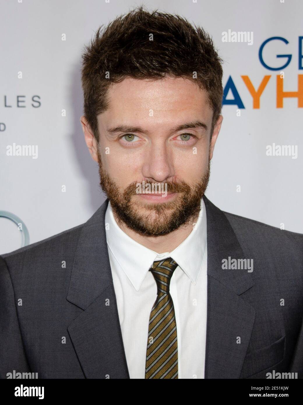 13. Mai 2013, Westwood, Kalifornien, USA: Topher Grace nimmt an Geffen Playhouse's Annual ''Backstage at the Geffen'' Gala Teil. (Bild: © Billy Bennight/ZUMA Wire) Stockfoto