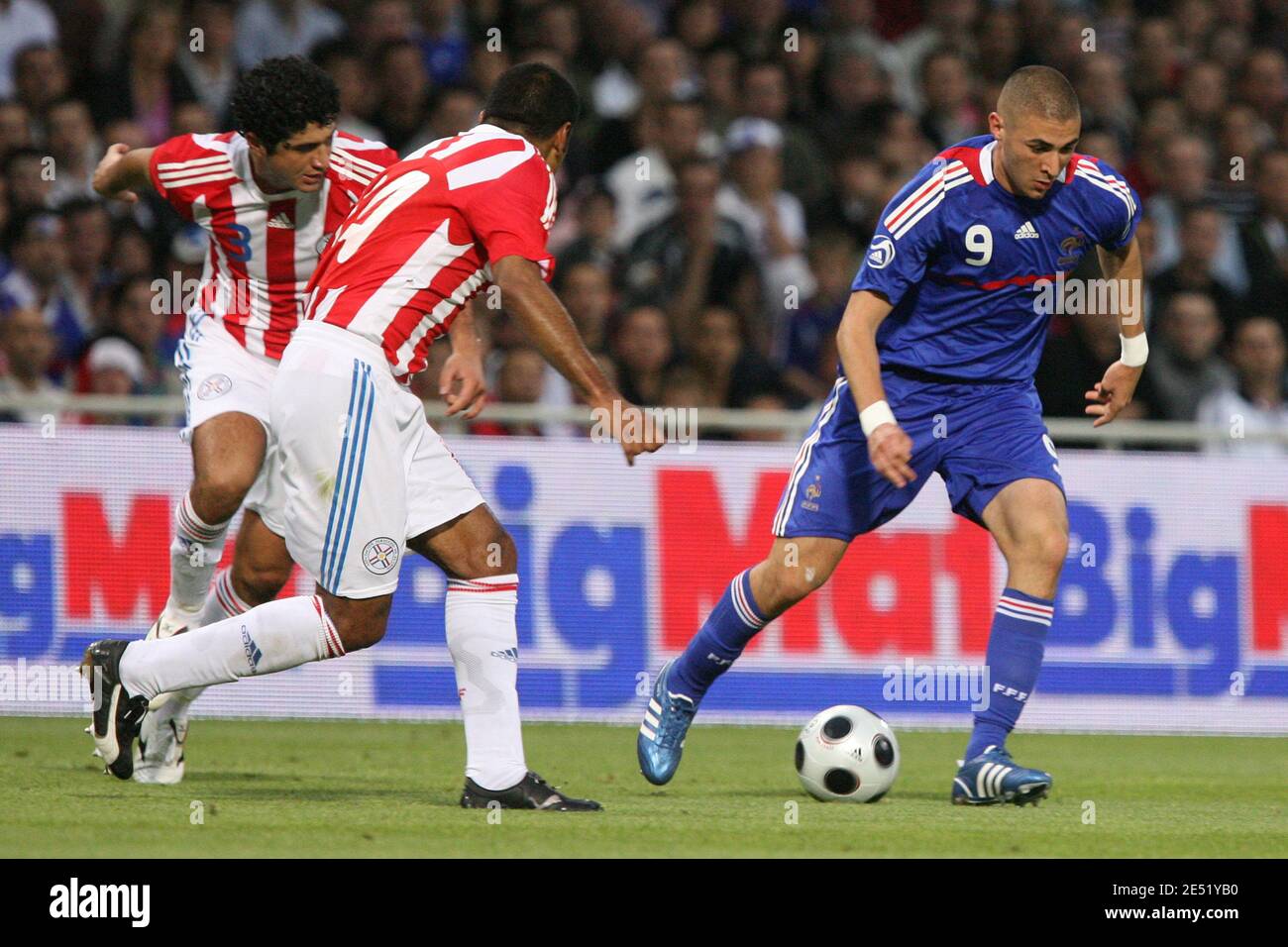 Karim Benzema während des Internationalen Freundschaftssoccer-Spiels, Frankreich gegen Paraguay in Toulouse, Frankreich am 31. Mai 2008. Das Spiel endete in einem Resultat-Unentschieden. Foto von Alex/Cameleon/ABACAPRESS.COM Stockfoto