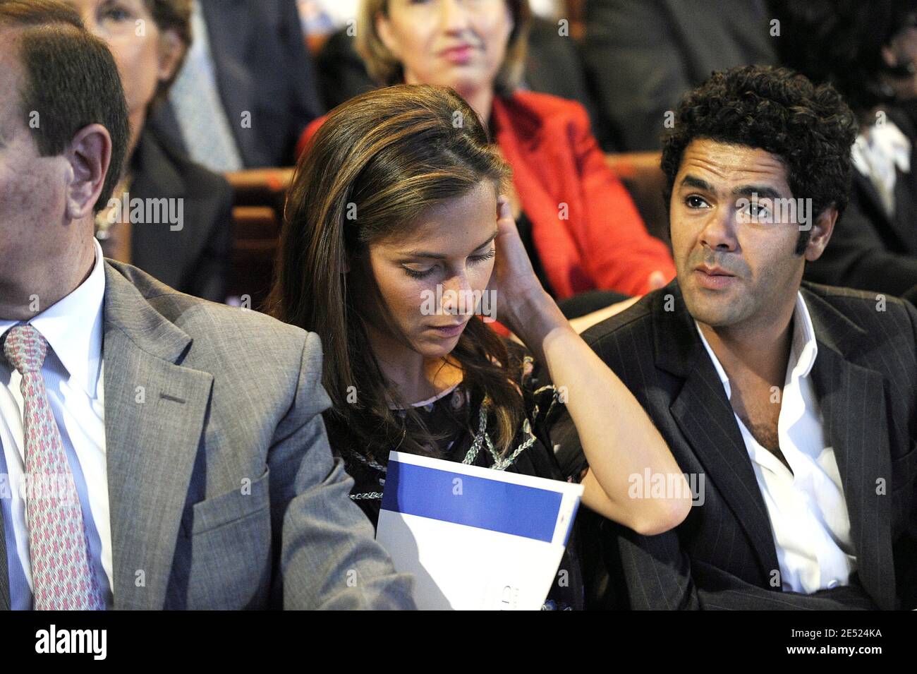 Jamel Debbouze und seine Frau Melissa Theuriau nehmen am 9. Juni 2008 an der Einweihung der Jacques Chirac Stiftung im Quai Branly Museum in Paris Teil. Foto von Mousse/ABACAPRESS.COM Stockfoto