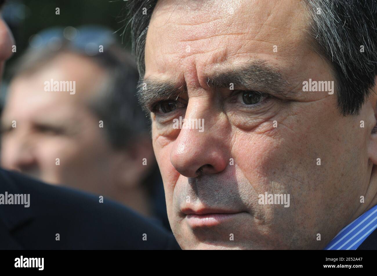 Der französische Premierminister Francois Fillon anlässlich der Zeremonie anlässlich des 68. Jahrestages des "Appells vom 18. Juni" am 18. Juni 2008 im Mont-Valerien in Suresnes bei Paris, Frankreich. Die gedenkfeiern fanden statt, wo die deutschen Behörden am 15. Dezember 1941 mehr als 70 Menschen in Mont-Valerien hingerichtet haben, als Reaktion auf einen französischen Angriff auf einen deutschen Offizier. Foto von Ammar Abd Rabbo/ABACAPRESS.COM Stockfoto