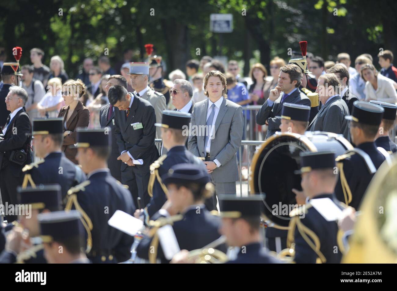 Jean Sarkozy während der Zeremonie anlässlich des 68. Jahrestages des "Appells vom 18. Juni" am 18. Juni 2008 im Mont-Valerien in Suresnes bei Paris. Die gedenkfeiern fanden statt, wo die deutschen Behörden am 15. Dezember 1941 mehr als 70 Menschen in Mont-Valerien hingerichtet haben, als Reaktion auf einen französischen Angriff auf einen deutschen Offizier. Foto von Mousse/ABACAPRESS.COM Stockfoto