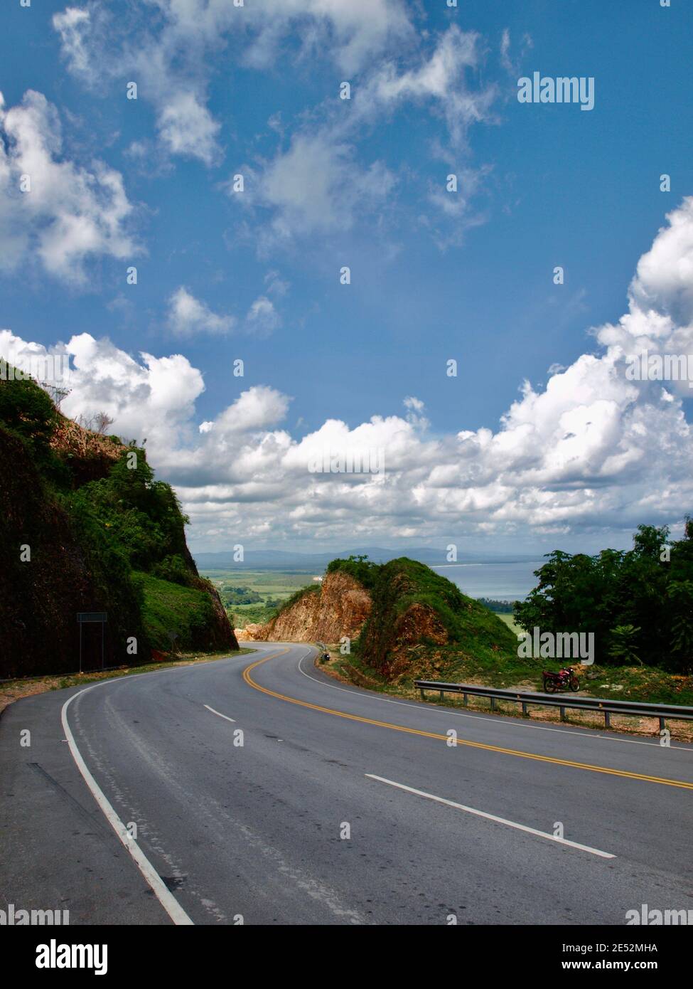 Die wunderschöne Landschaft auf dem Weg nach Las Terrenas, Samana, Dominikanische Republik. Stockfoto