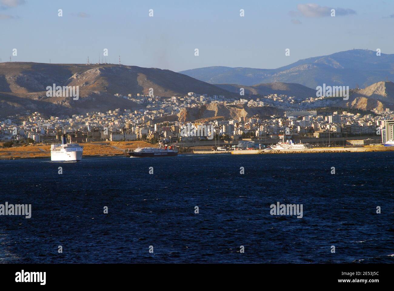 Der Hafen von Piräus und der Hafen von Rhodos 9 2006 Stockfoto