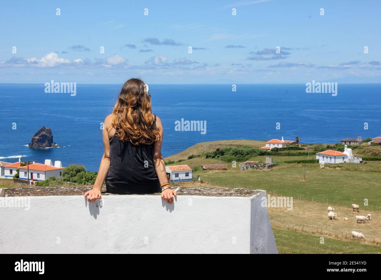 Eine Person, Alleinreise, Reisen, Azoren, Santa Maria Insel. Stockfoto