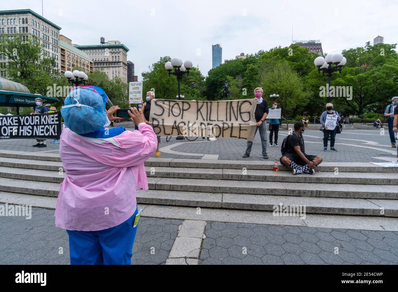 Schwarze Menschenleben Demonstranten demonstrieren am Union Square Park NYC. Stockfoto