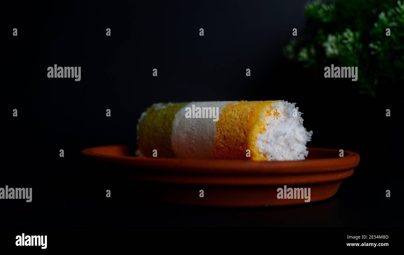 Indische Flagge Farbe Lebensmittel / Tri Farbe Puttu für Republik Tag Stockfoto