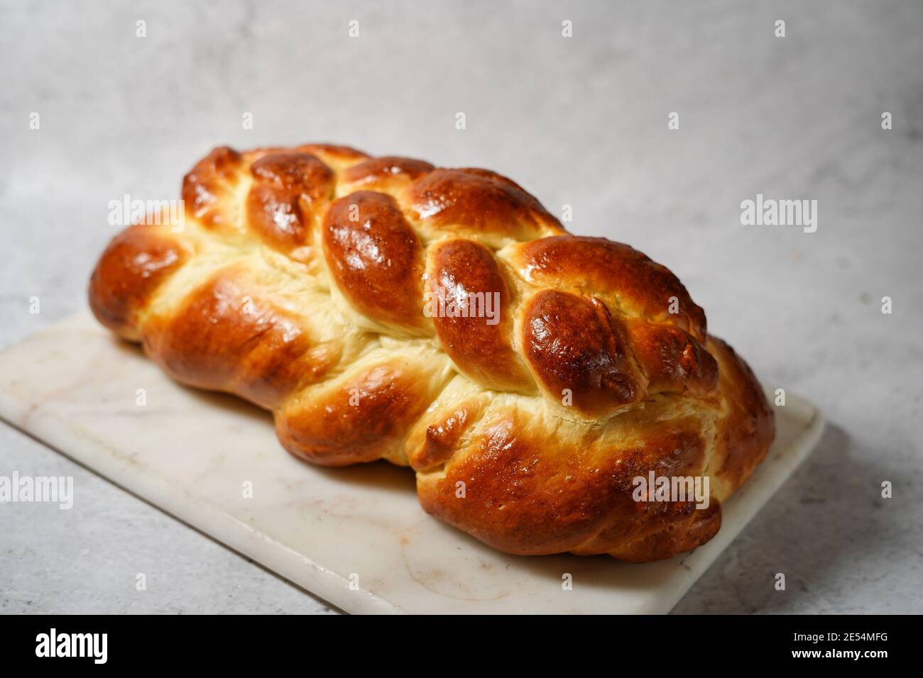Challah jüdisches brot -Fotos und -Bildmaterial in hoher Auflösung – Alamy