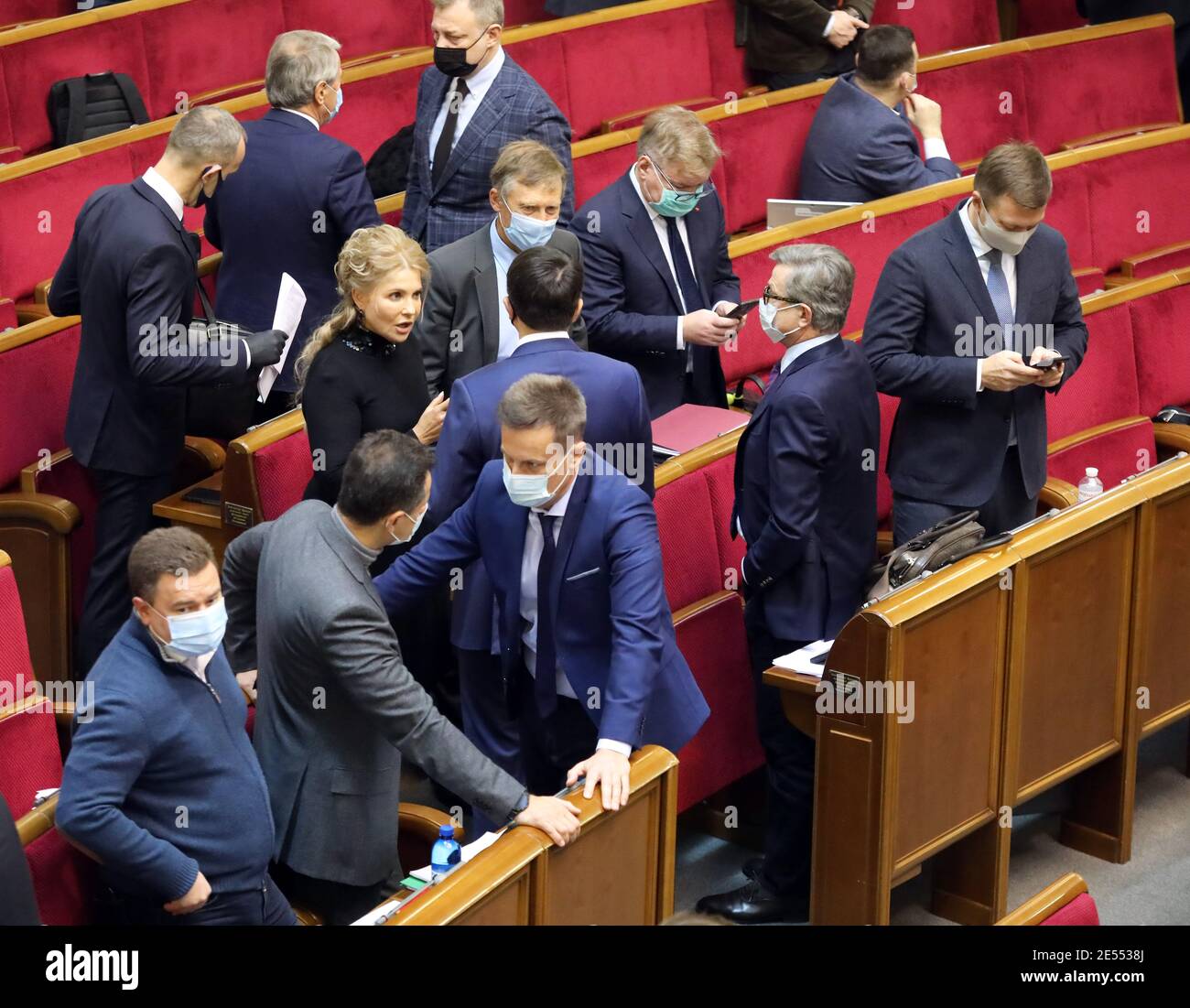 Non Exclusive: KIEW, UKRAINE - 26. JANUAR 2021 - die Abgeordneten werden während der regulären Sitzung der Verkhovna Rada, Kiew, Cap im Debattiersaal abgebildet Stockfoto