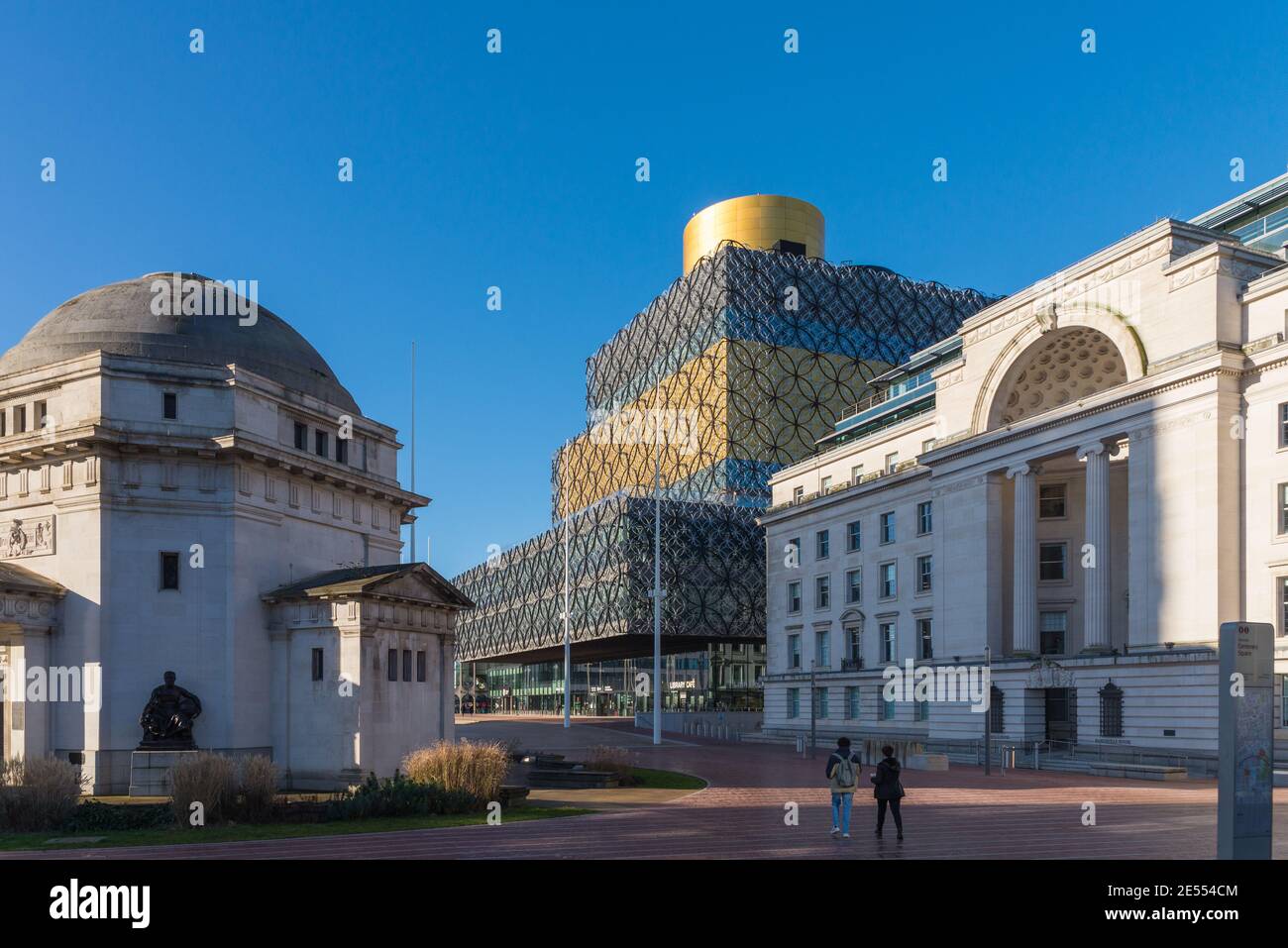 Die Hall of Memory, die Bibliothek von Birmingham und das Baskerville House am Centenary Square, Birmingham, Großbritannien Stockfoto