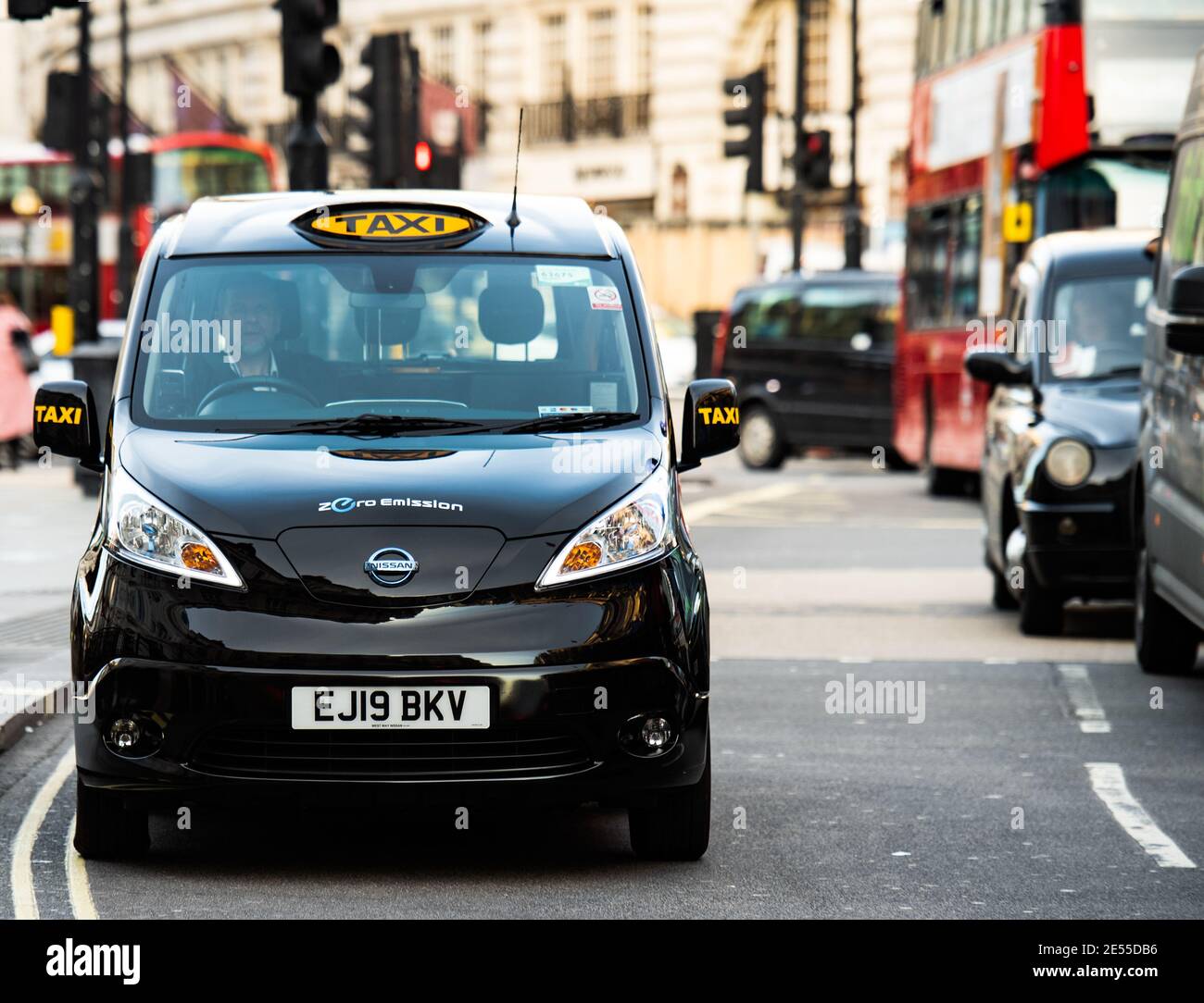 Elektrisches Taxi in London Stockfoto