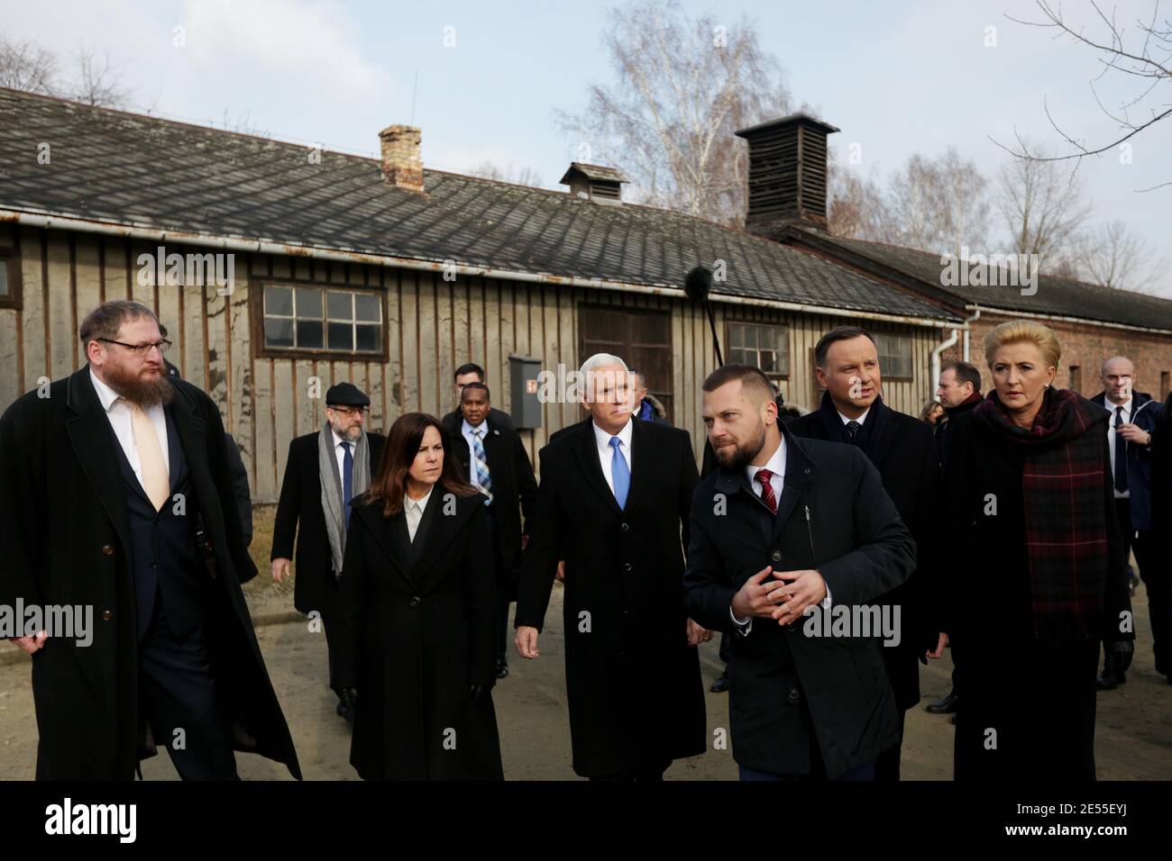 Oswiecim, Polen - 18. Februar 2019: Mike Pence, Vizepräsident der Vereinigten Staaten, besucht das ehemalige Nazi-Konzentrationslager Auschwitz-Birkenau. Stockfoto