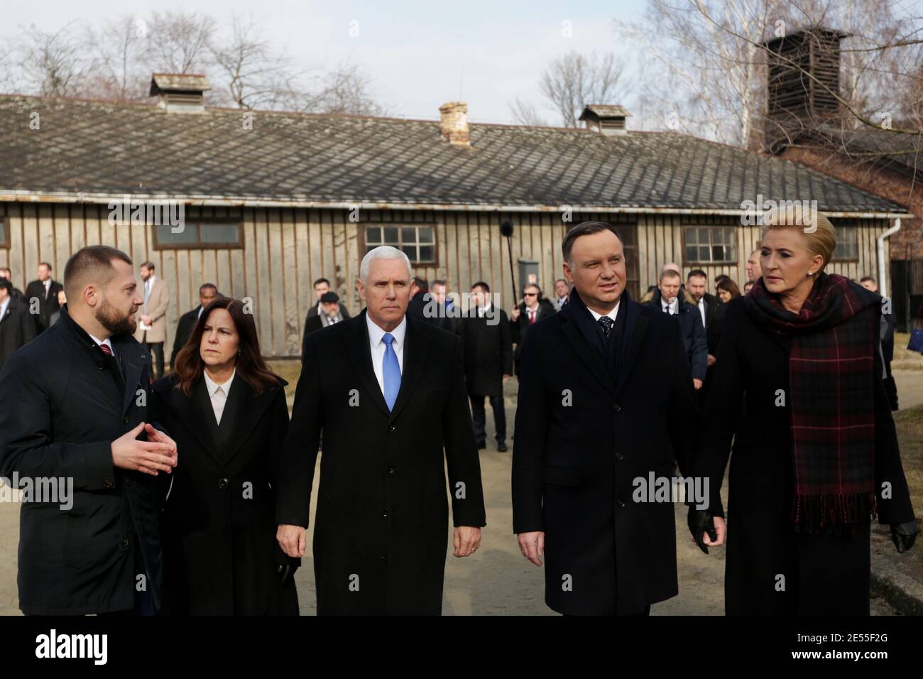 Oswiecim, Polen - 18. Februar 2019: Mike Pence, Vizepräsident der Vereinigten Staaten, besucht das ehemalige Nazi-Konzentrationslager Auschwitz-Birkenau. Stockfoto