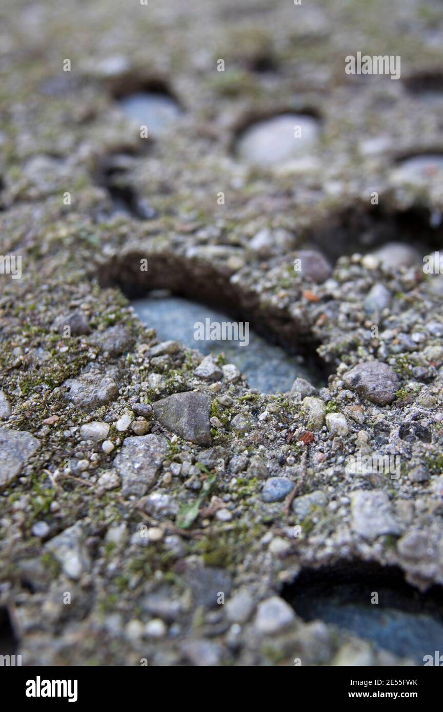 Gefrorener Boden unter Null Stein Detail Stockfoto