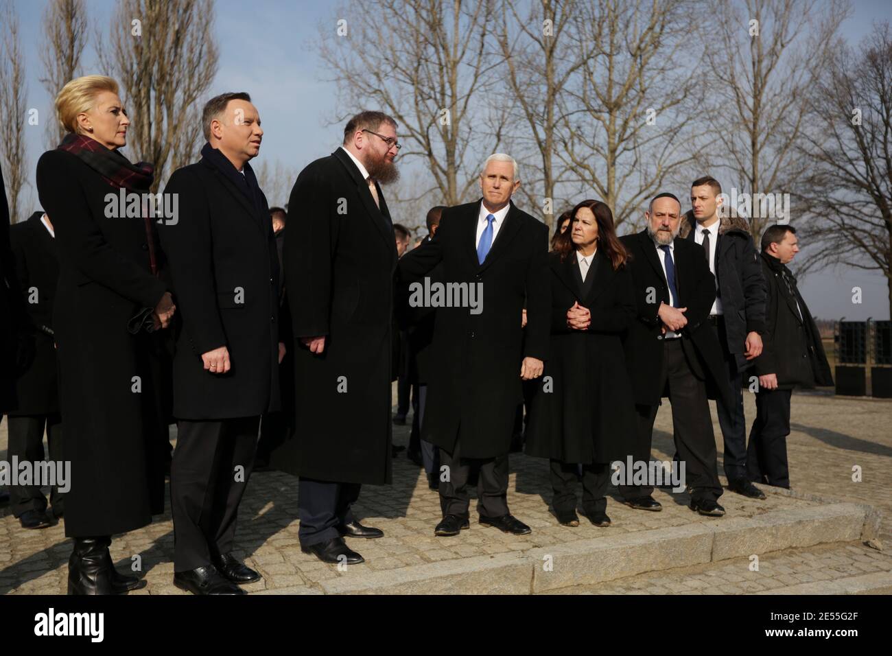 Oswiecim, Polen - 18. Februar 2019: Mike Pence, Vizepräsident der Vereinigten Staaten, besucht das ehemalige Nazi-Konzentrationslager Auschwitz-Birkenau. Stockfoto