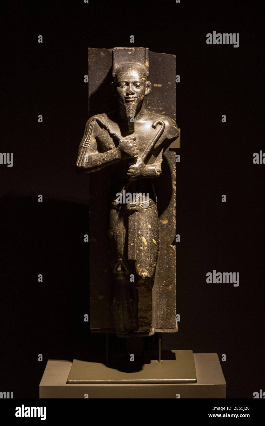Granodioritstatue des Königs Taharqa im Schrein von König Taharqa, Ashmolean Museum, Museum der Universität Oxford, Oxford UK. Stockfoto