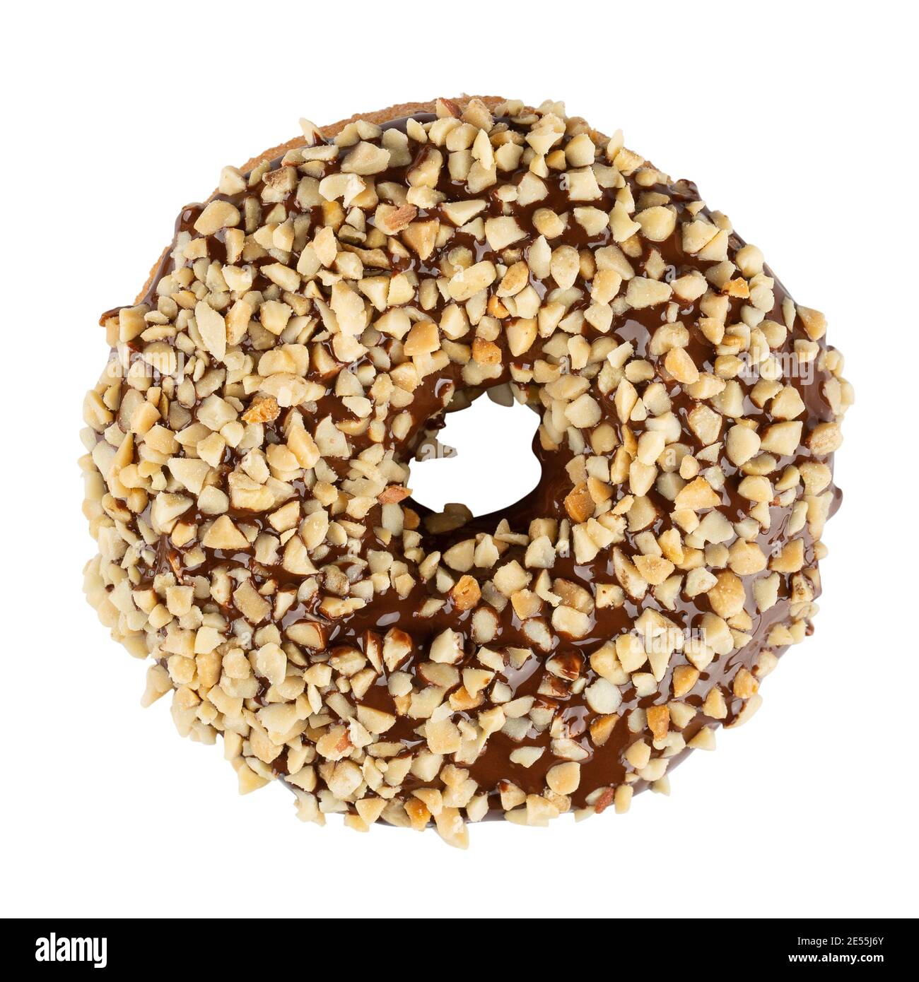 Chocolate glasierte Donut mit Nüssen bestreut. Stockfoto